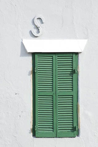 Green-Shutter
